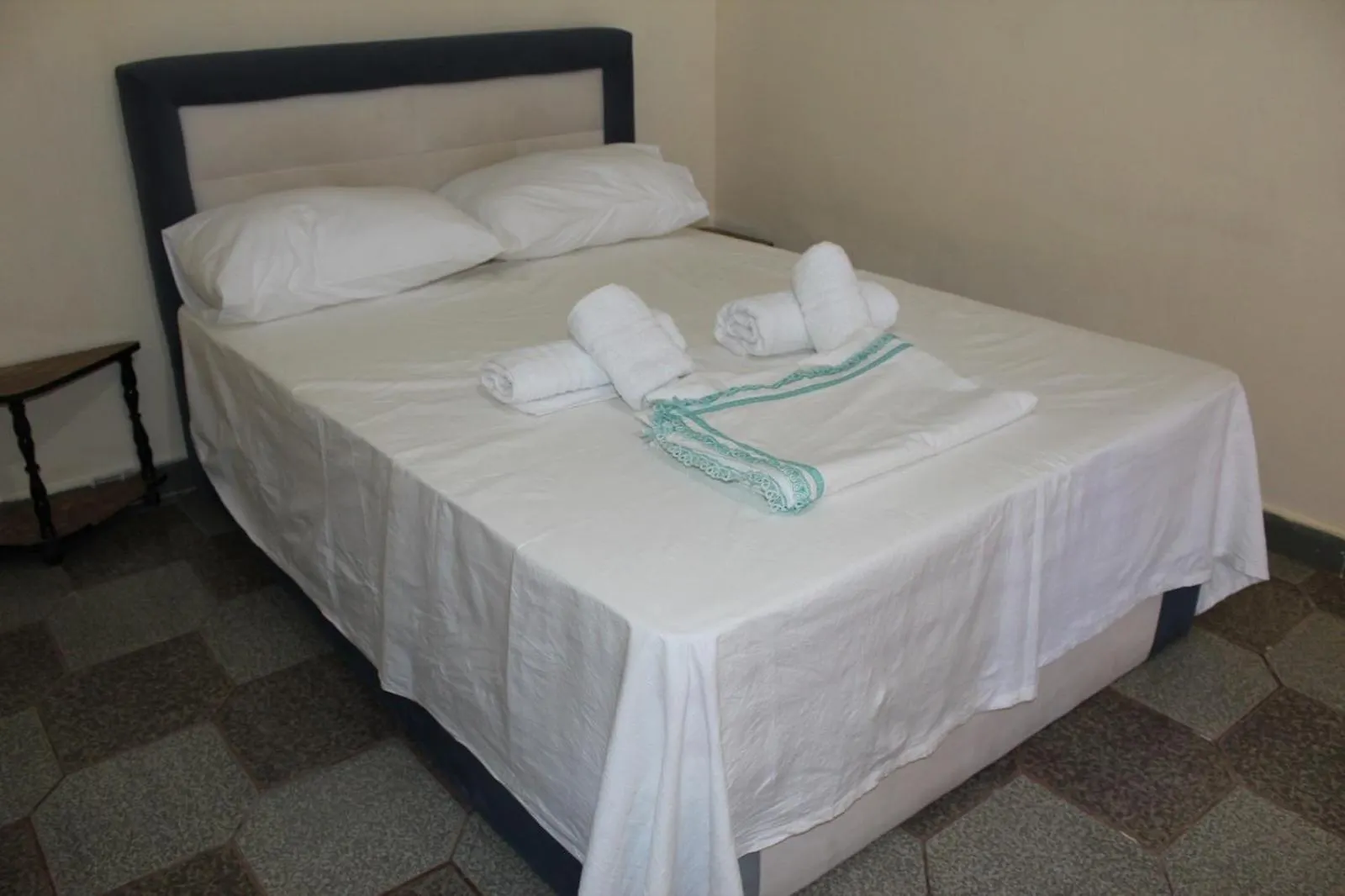Xhejms Guest House Vlorë 0*,  Αλβανία